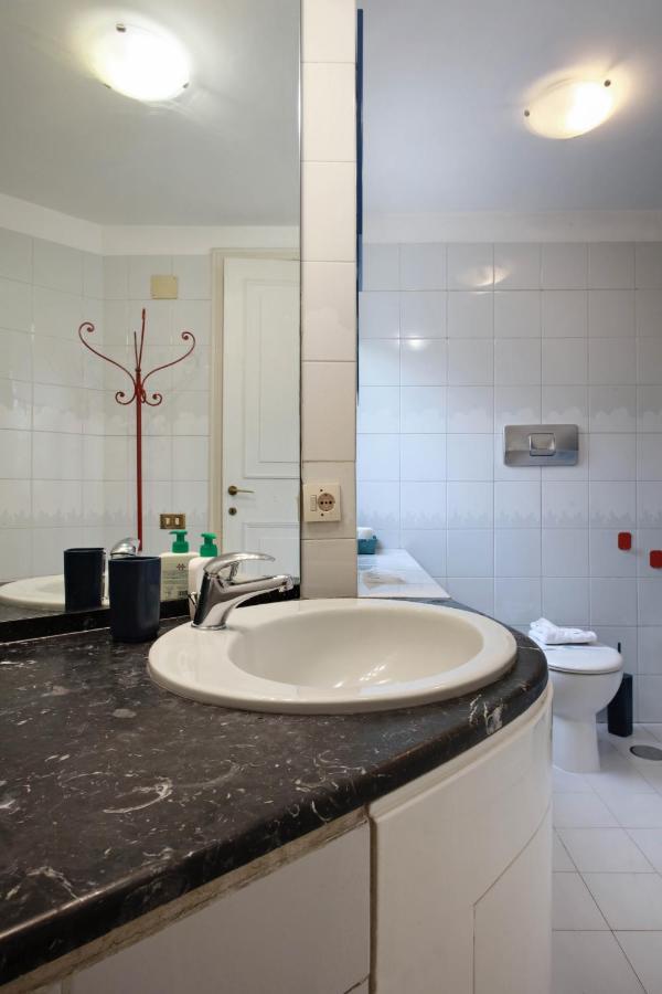 Appr Grande Trastevere-Pascarella Rome Buitenkant foto